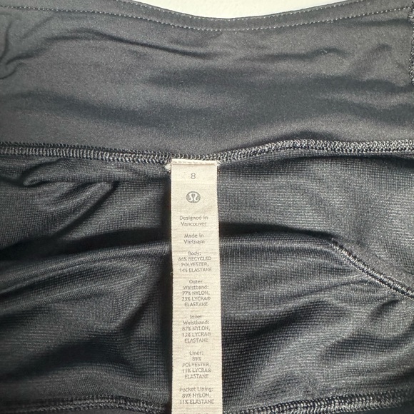 lululemon speed up shorts 2.5” - Picture 3 of 9